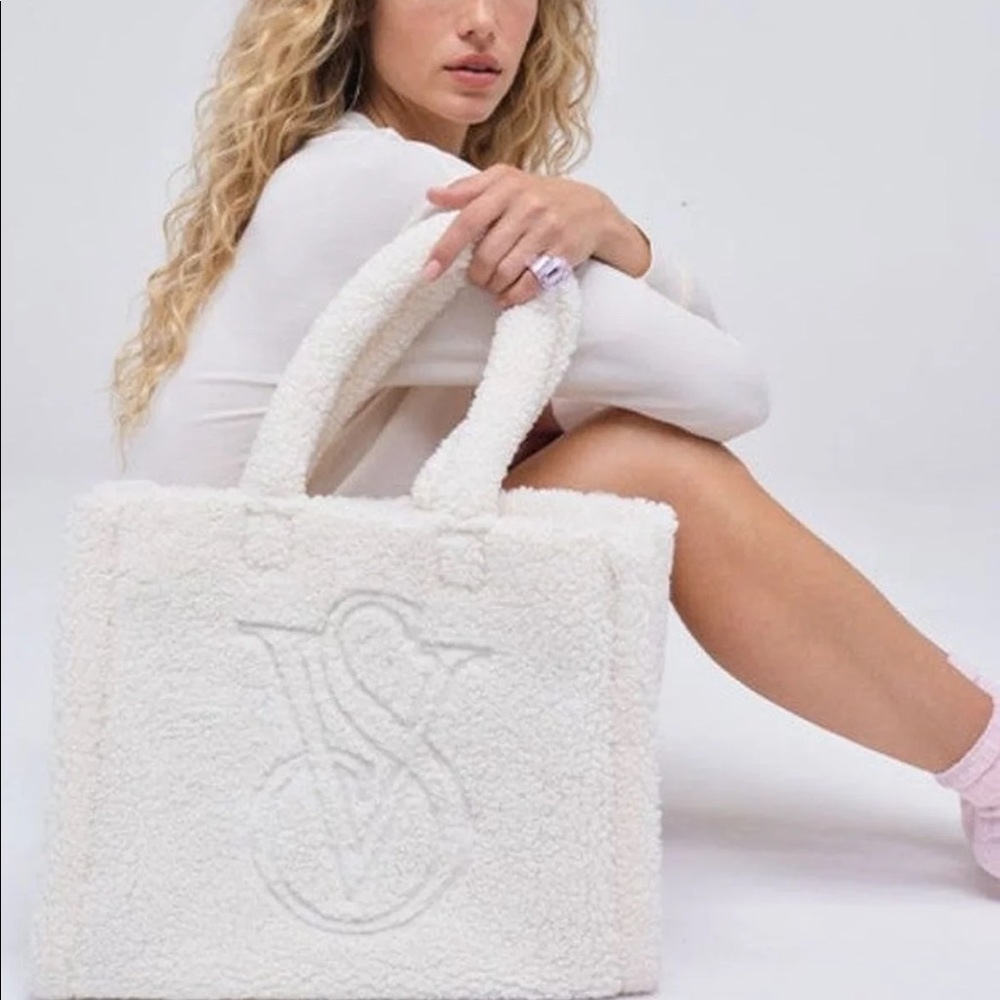 Sherpa tote